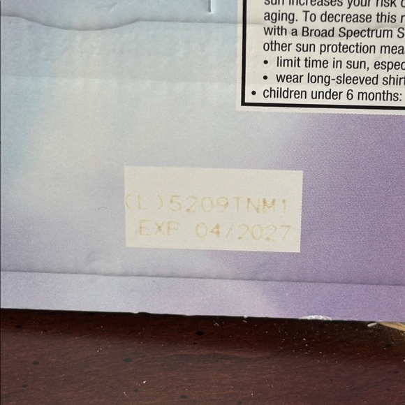 Brand New Olay Super Cream w/ Sunscreen SPF 30 1.7 oz. 2 pk. Moisturizer Hydrate - Picture 11 of 15